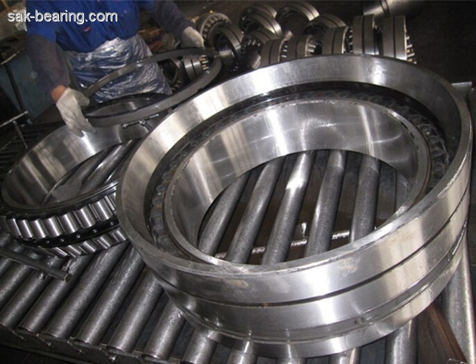 Four row Tapered roller bearings