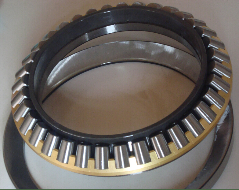 Thrust spherical roller bearings