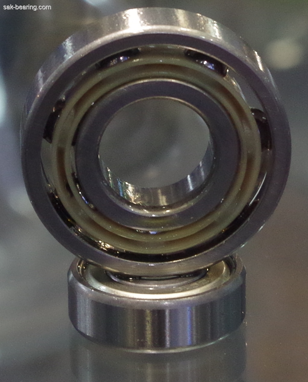 Four-point contact ball bearings